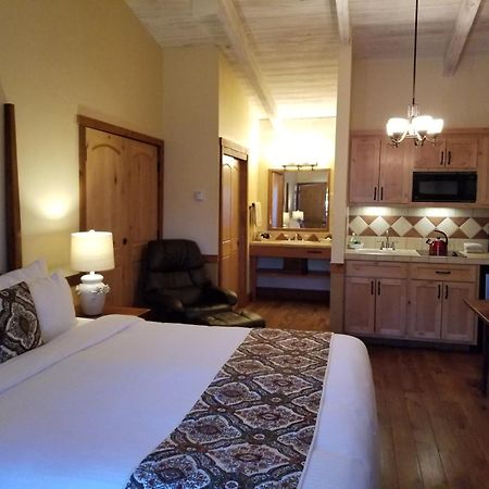 Carmel Valley Lodge Екстериор снимка
