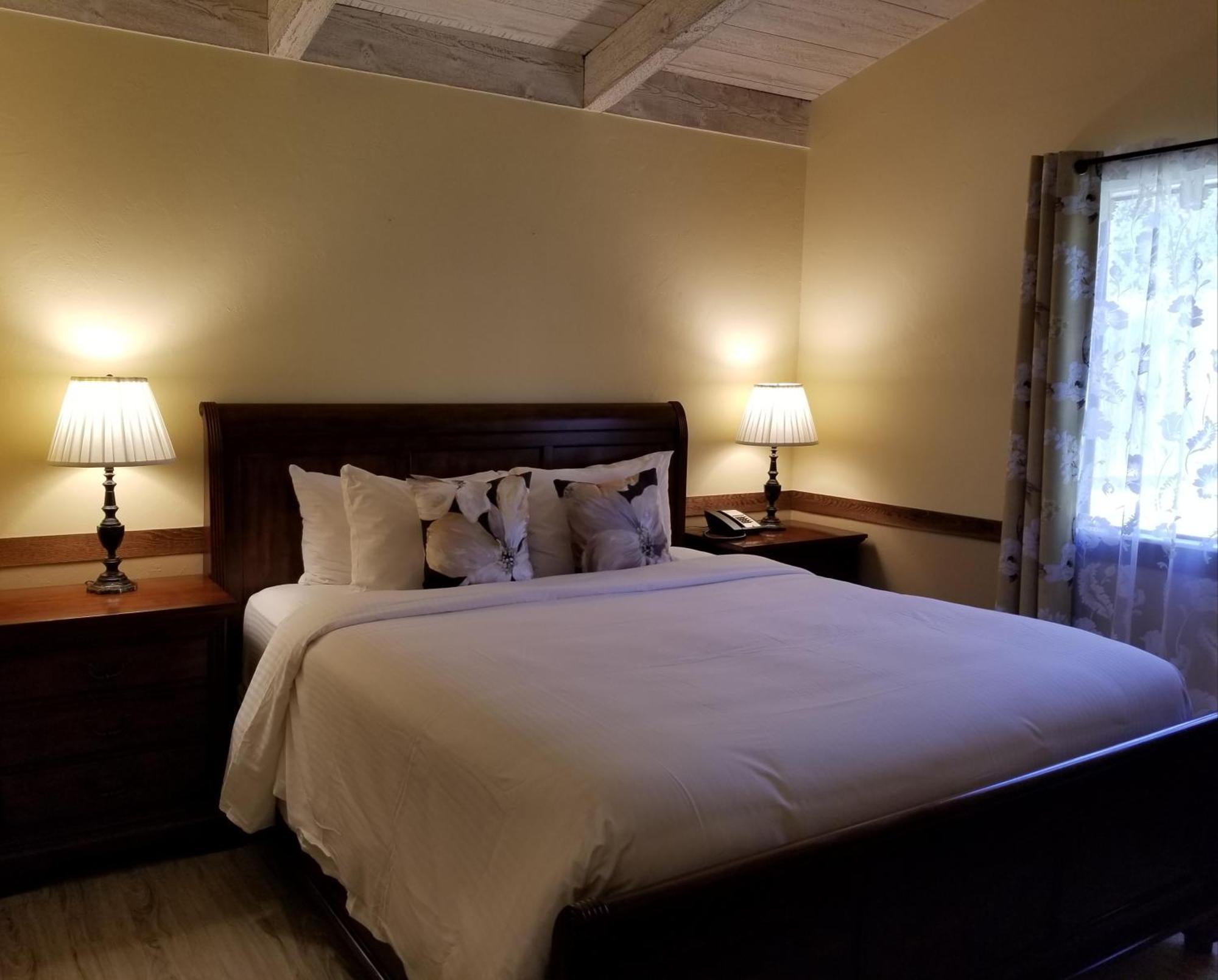 Carmel Valley Lodge Екстериор снимка