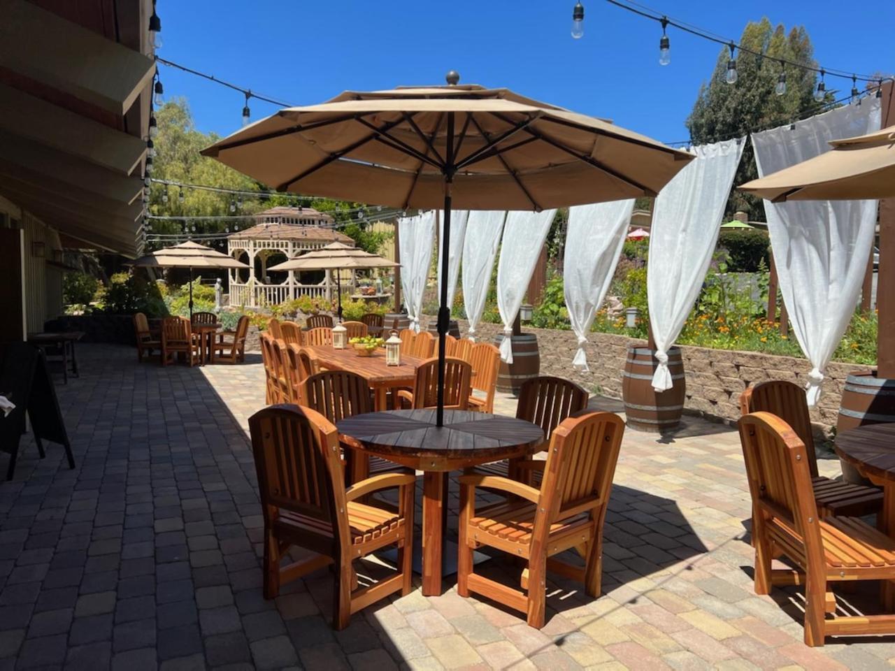 Carmel Valley Lodge Екстериор снимка