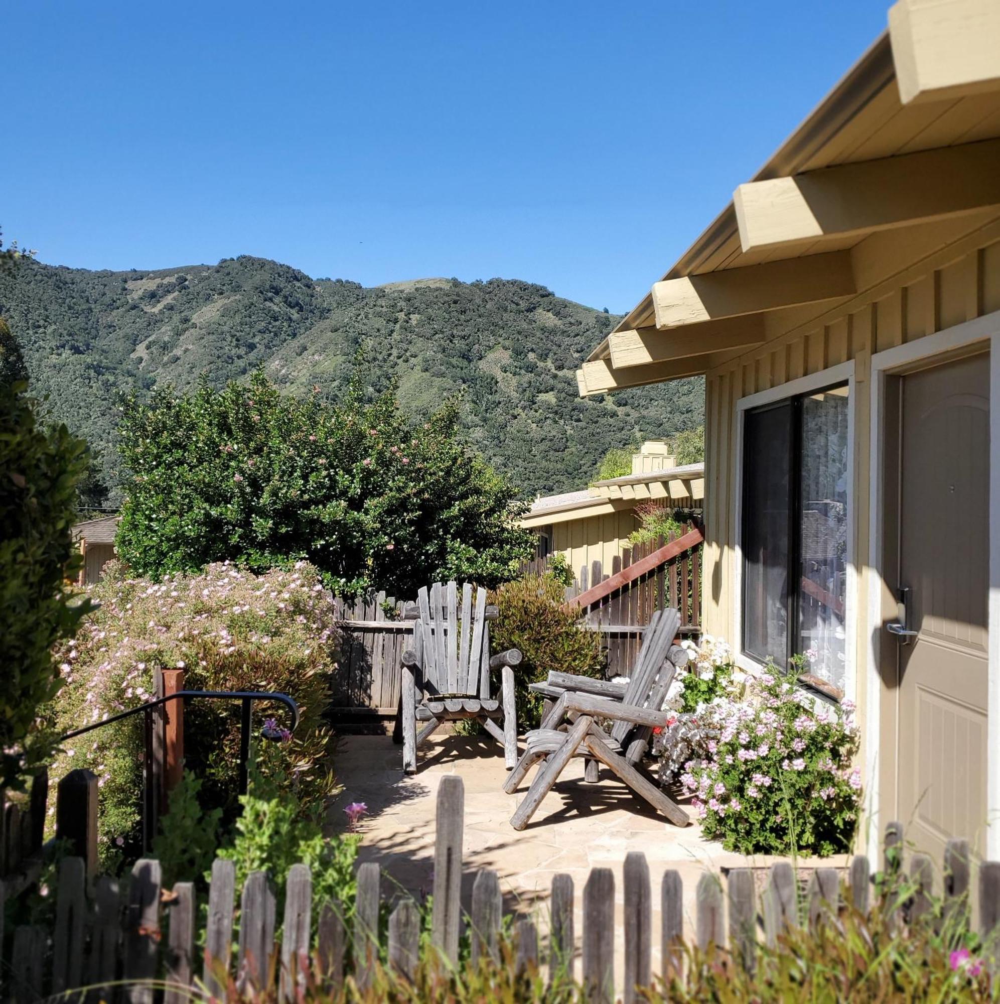 Carmel Valley Lodge Екстериор снимка